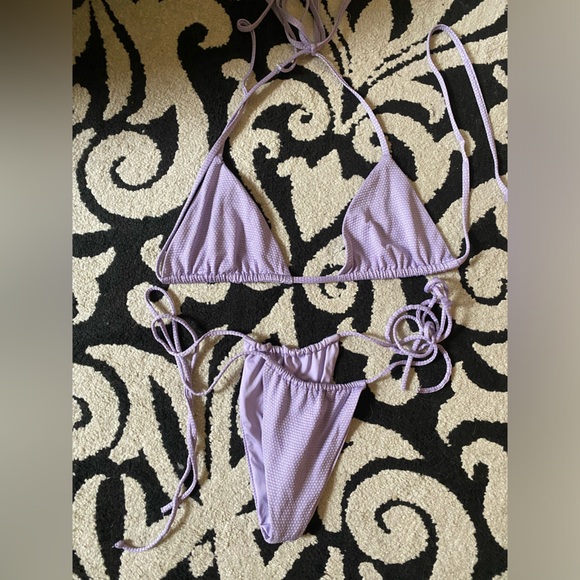 Frankie’s bikinis Topanga lilac shimmer bikini size medium - Picture 3 of 4